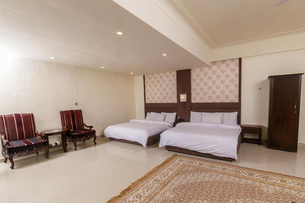 Shelton House Peshawar Hotel Exterior foto