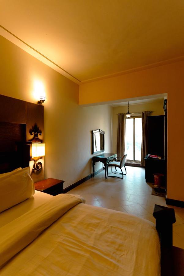 Shelton House Peshawar Hotel Exterior foto