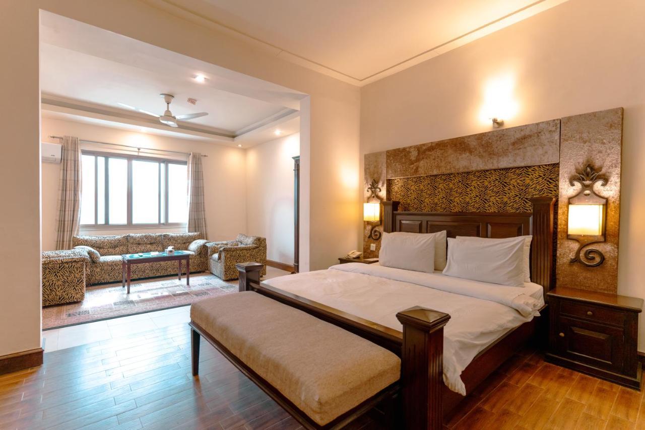 Shelton House Peshawar Hotel Exterior foto